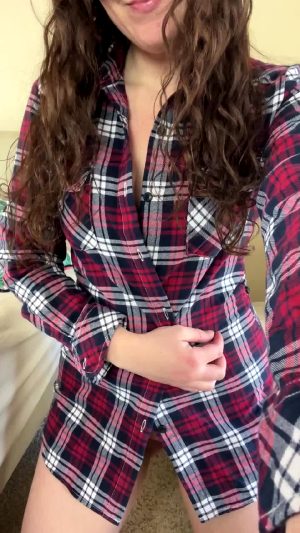 Are You Into Girls In Just Flannels? :)