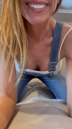 Just A MILFie Take On Overalls😉…..45f