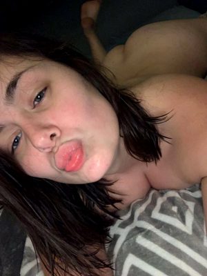 Let’s Bring Back The Duck Face