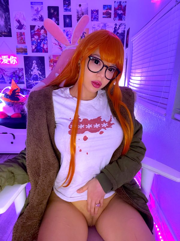 can-i-interest-you-in-some-futaba-pussy-in-the-spirit-of-halloween_001