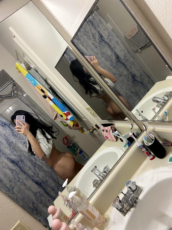 i-have-this-fresh-pussy-for-you-to-handle_001