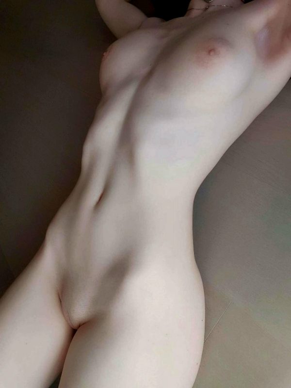 soft-pale-and-shy-21_001