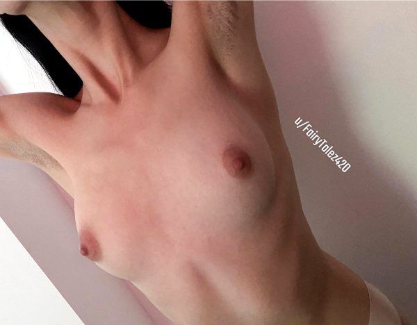 would-you-jerk-to-my-nudes-if-i-send-you-some-of-them_001